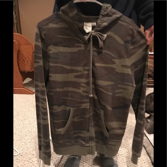 white camo zip up hoodie